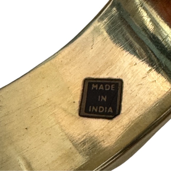 Two Vintage Brass Bone Inlaid Bangles - Picture 11 of 11